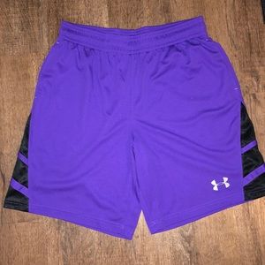 XL Under Armour Basketball shorts